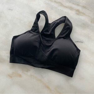 Black seamless padded sports bra size s